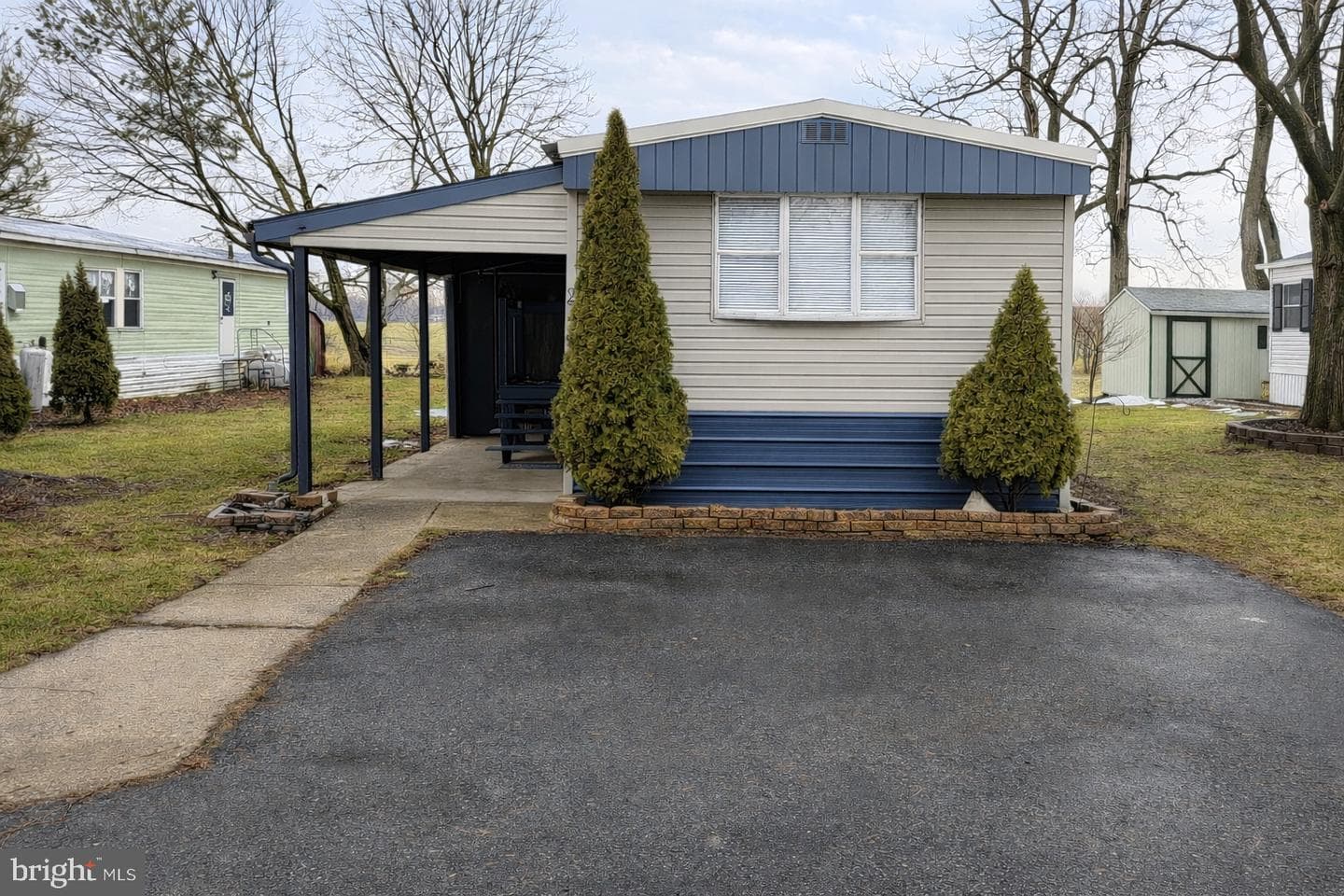 2 Country Acres Park