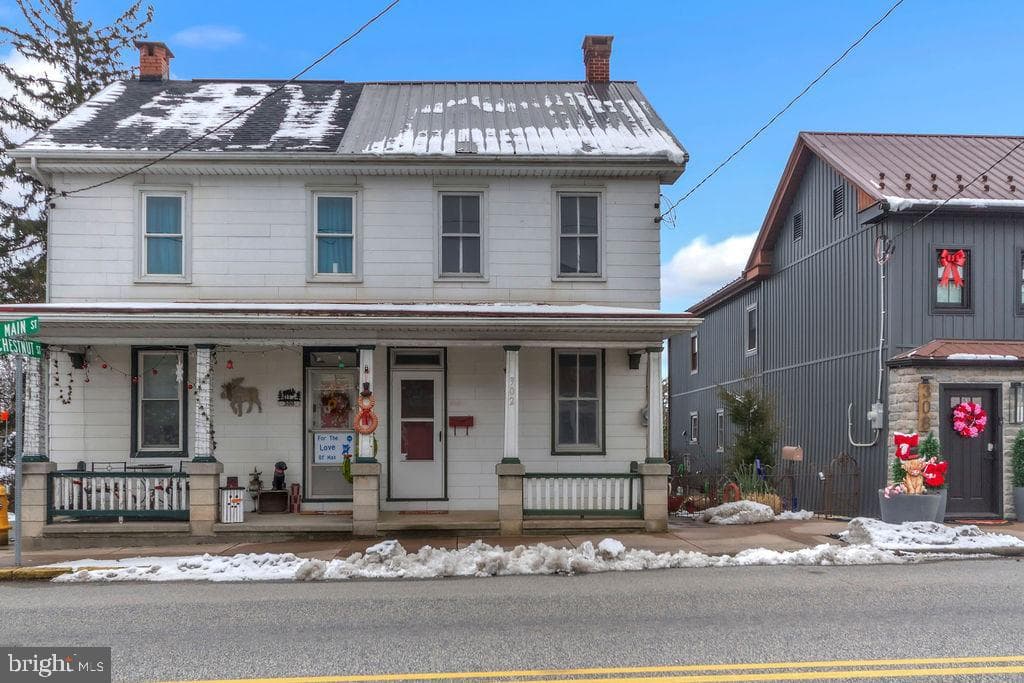 302 W Main Street
