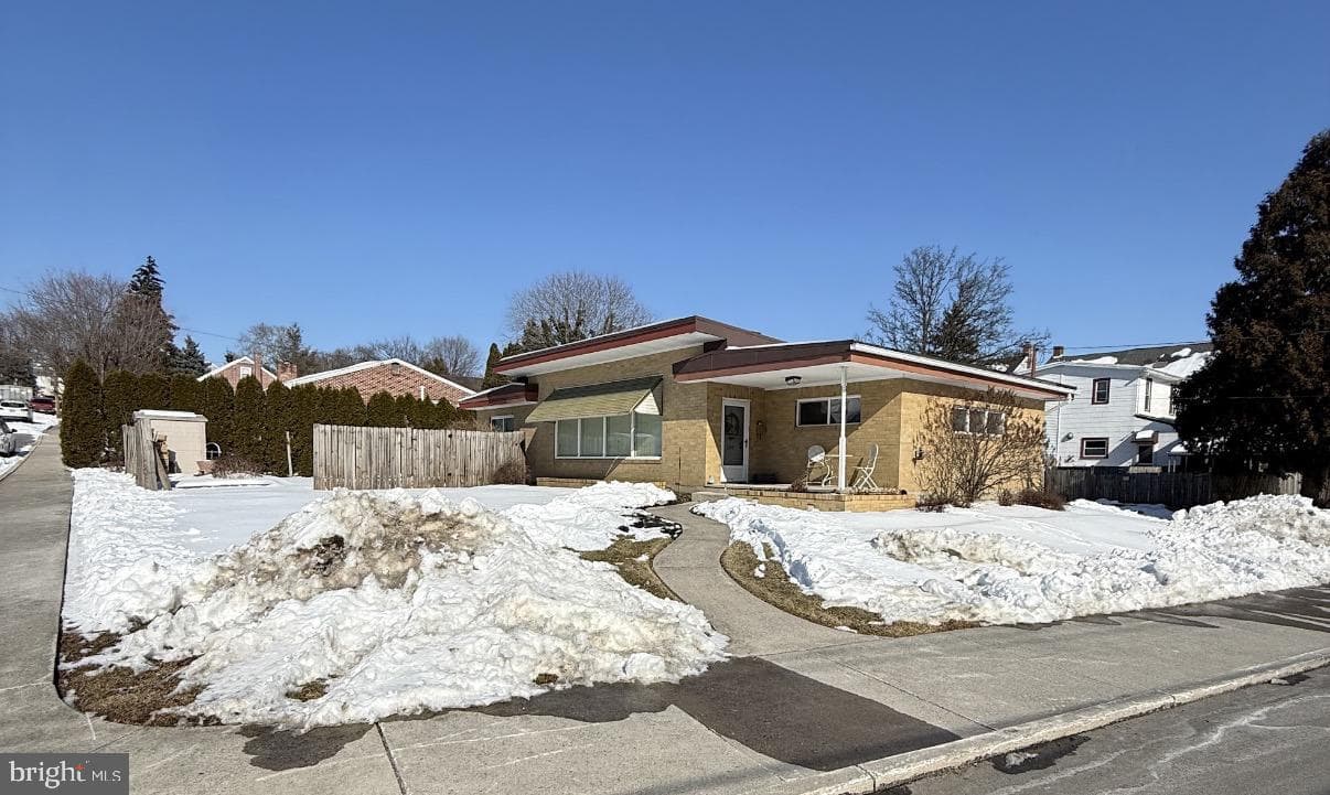 209 Pershing Avenue photo 1