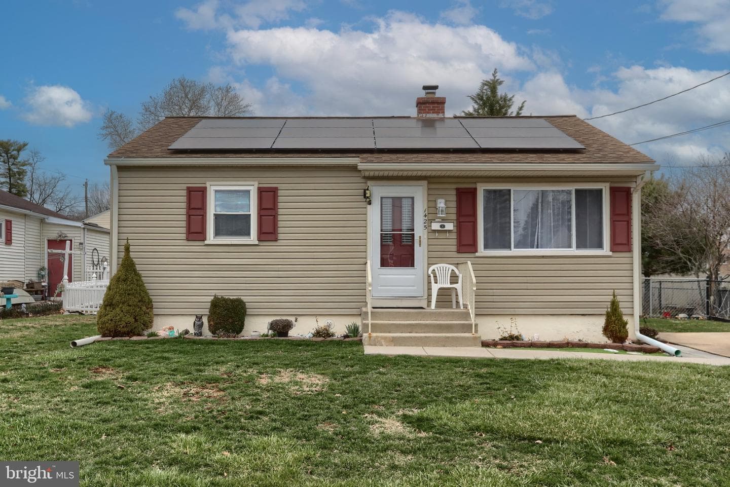 1425 Poplar Street photo 1