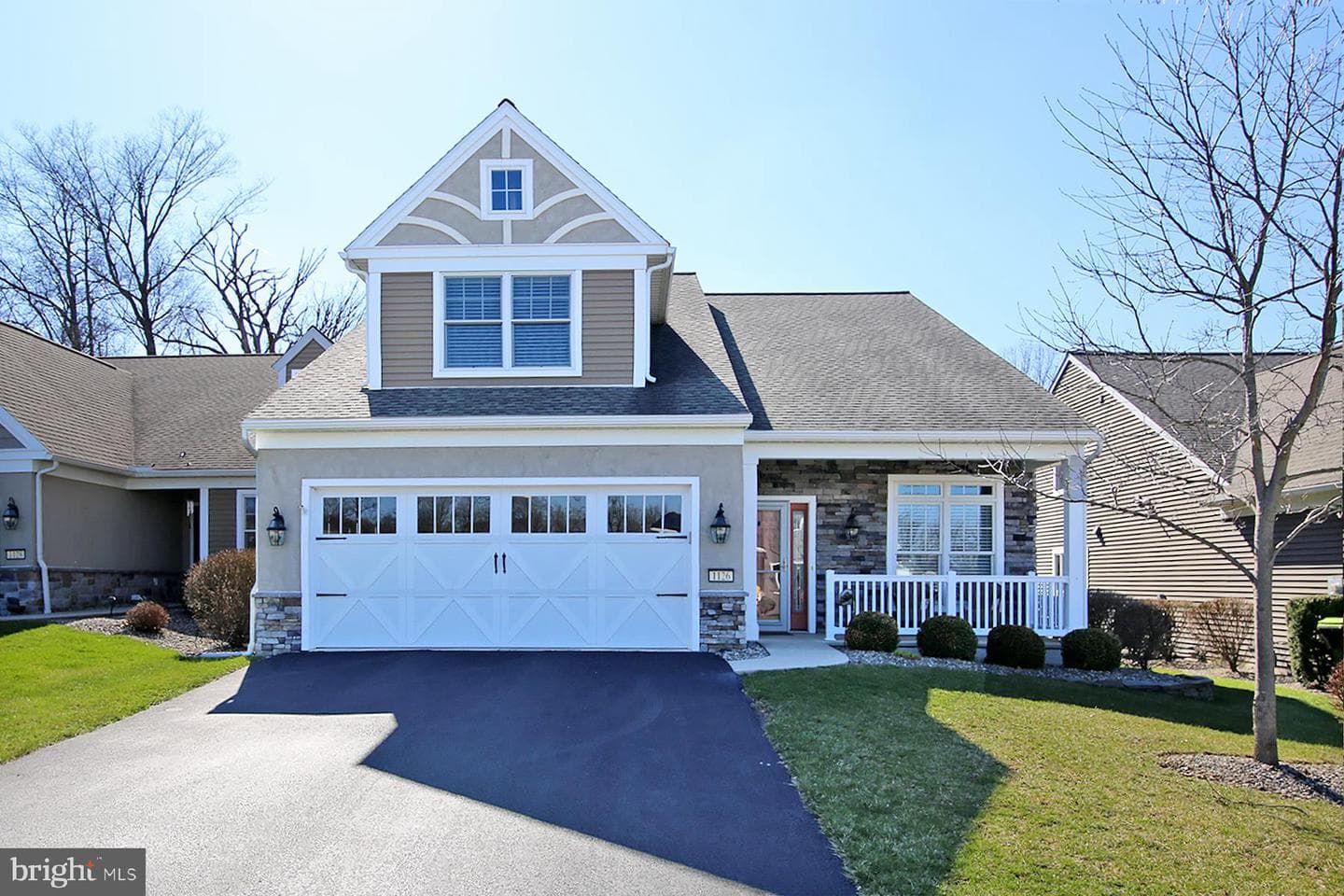 1126 Alden Way photo 1