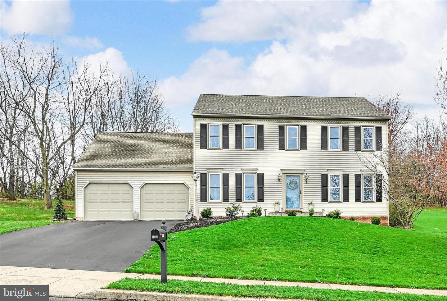 320 Coachman Lane
