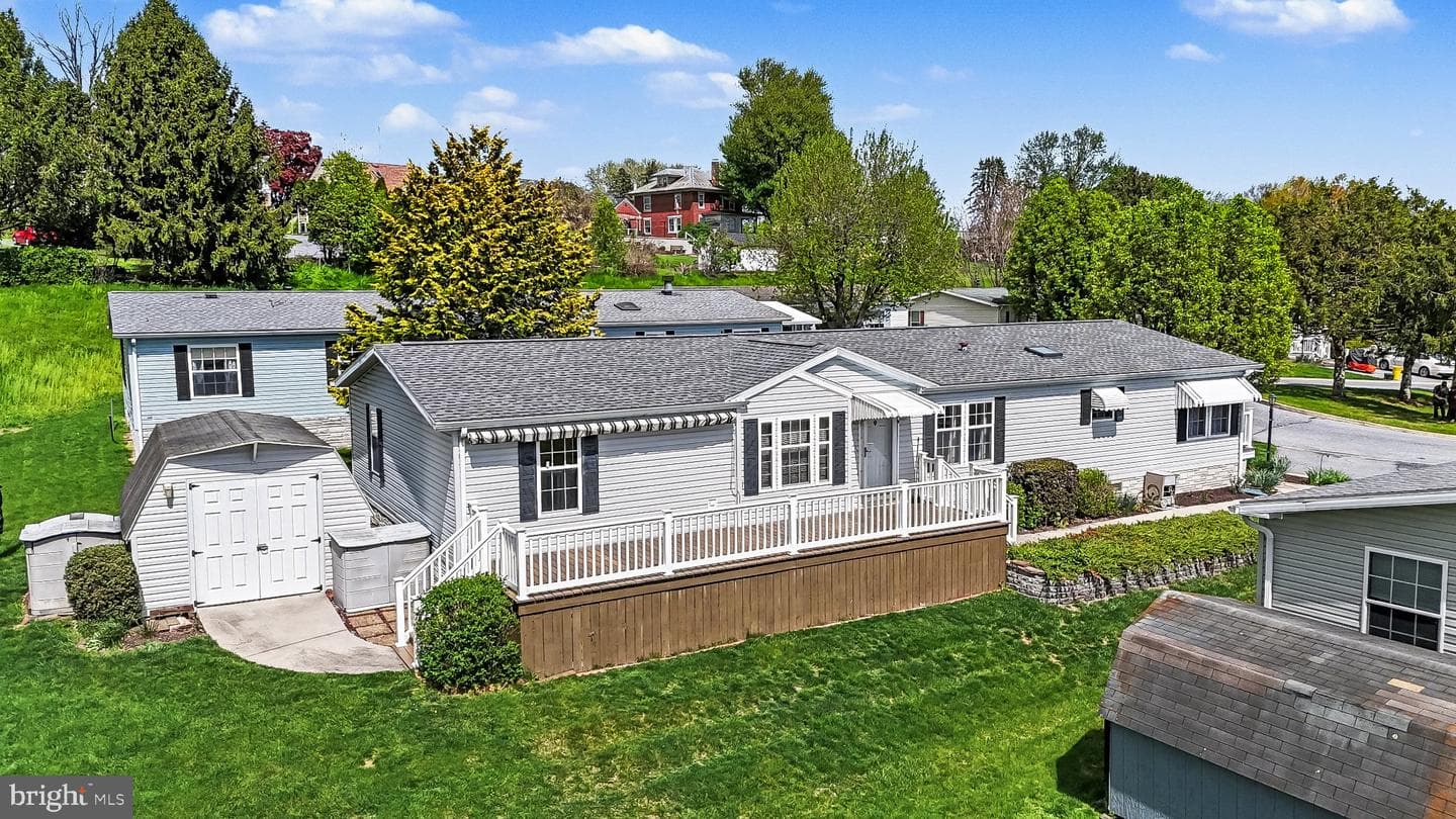 374 W Cedar Street