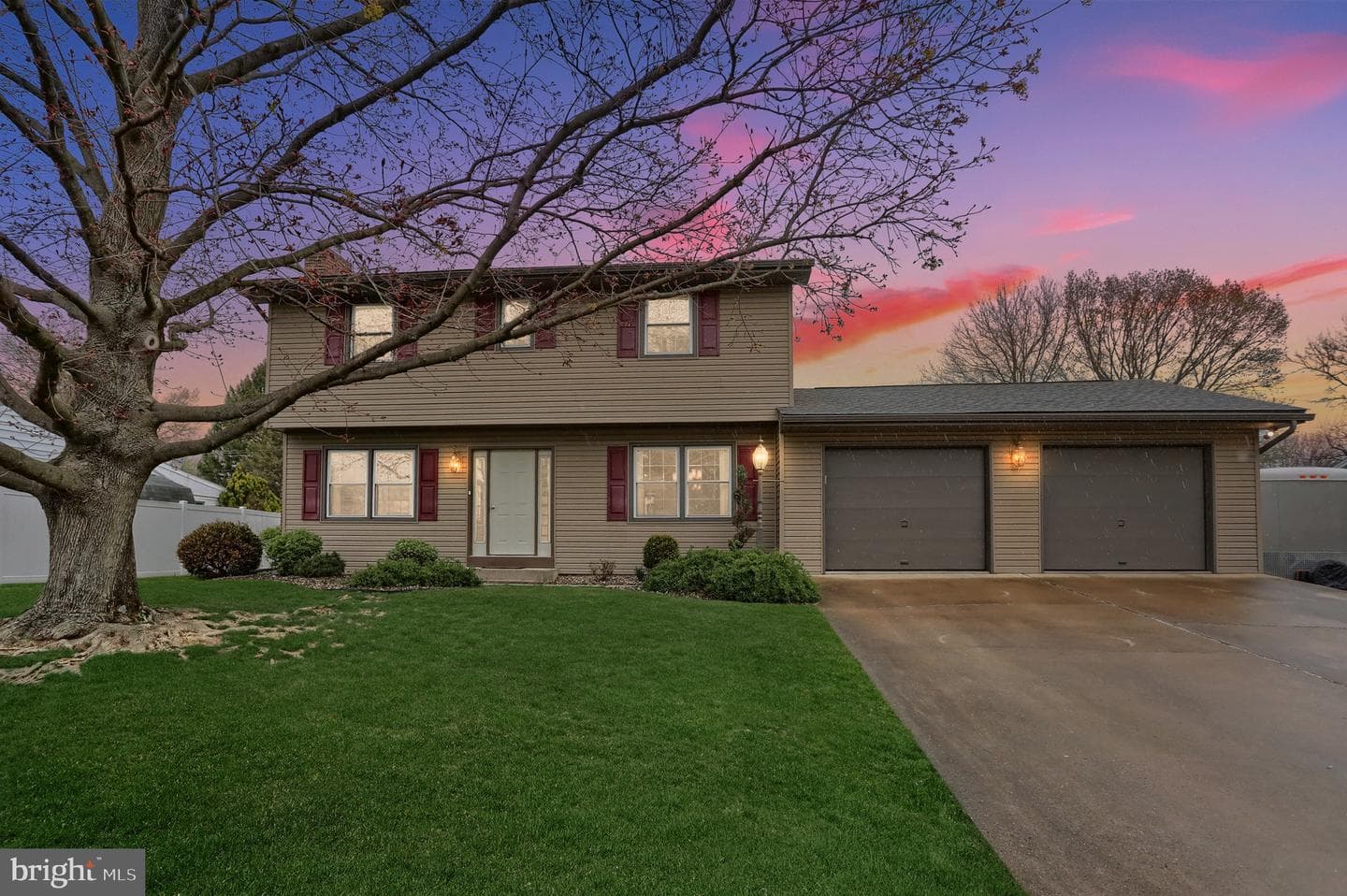 1142 Park Drive photo 1