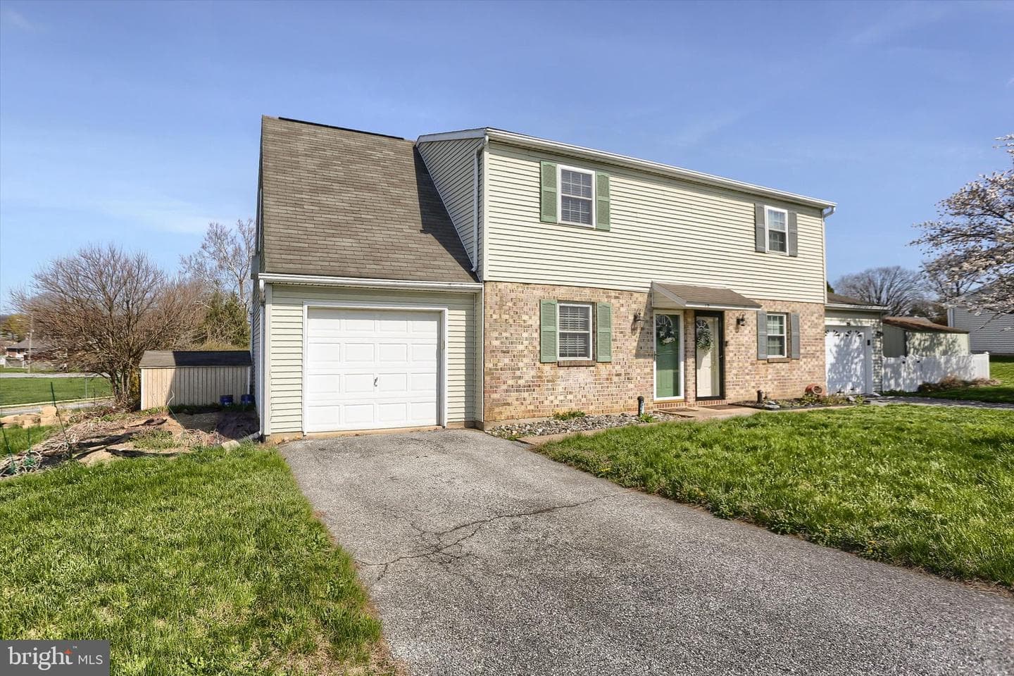 19 Dogwood Lane