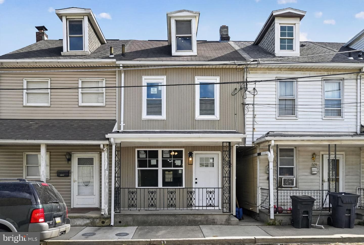 1122 Buttonwood Street