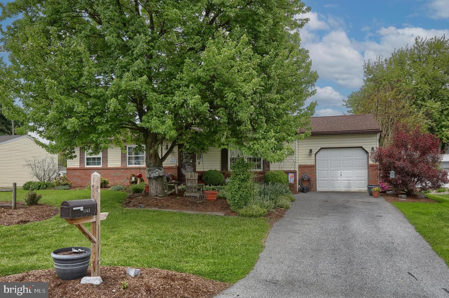 1345 Old Hickory Lane