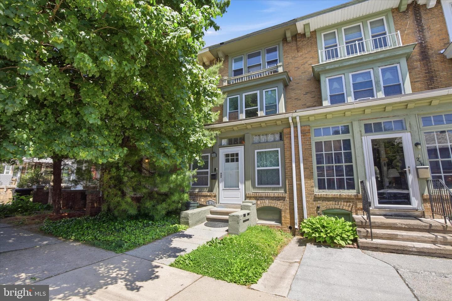 254 S 8th Street