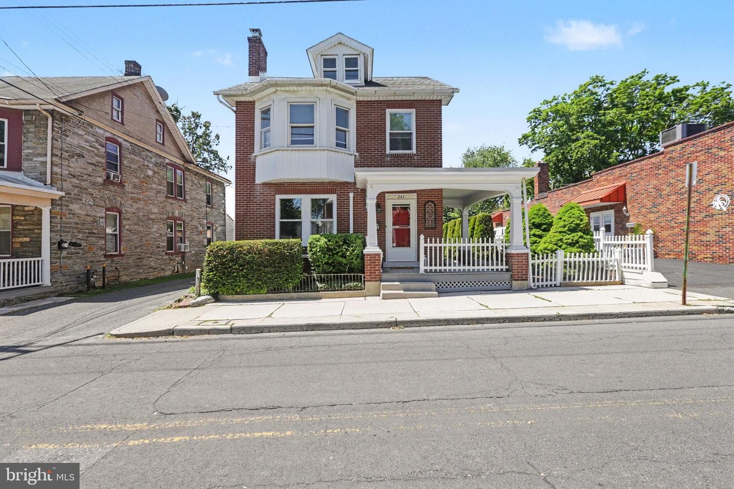 241 S 6th Street