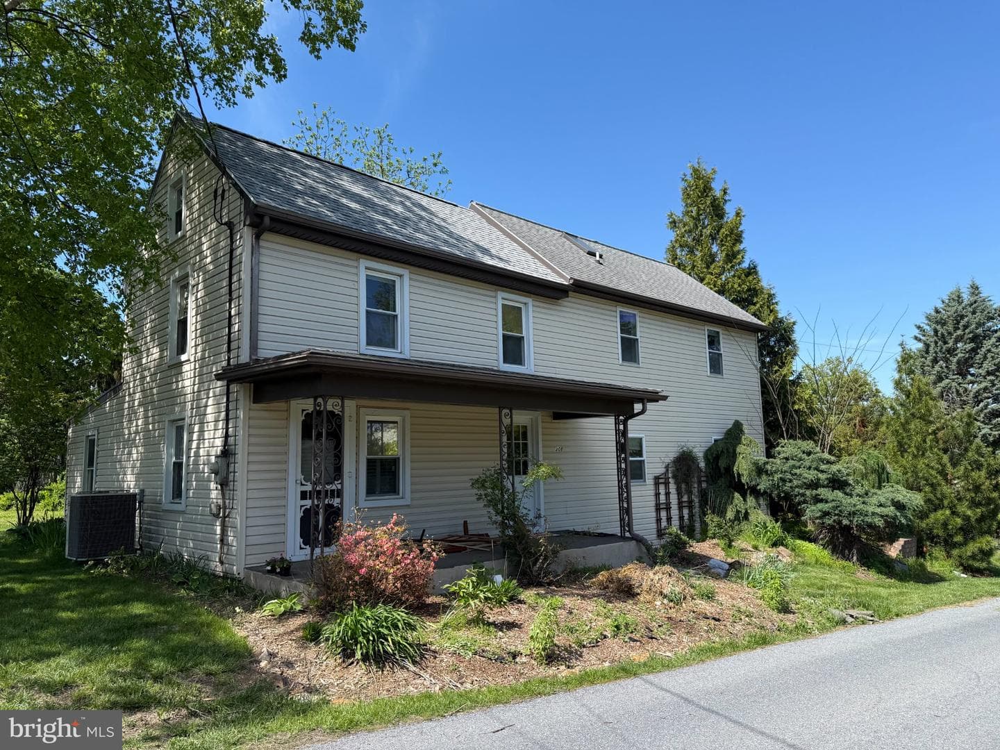 301 Ebenezer Road photo 1