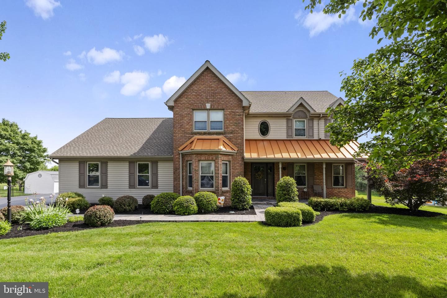 1820 Oakridge Court