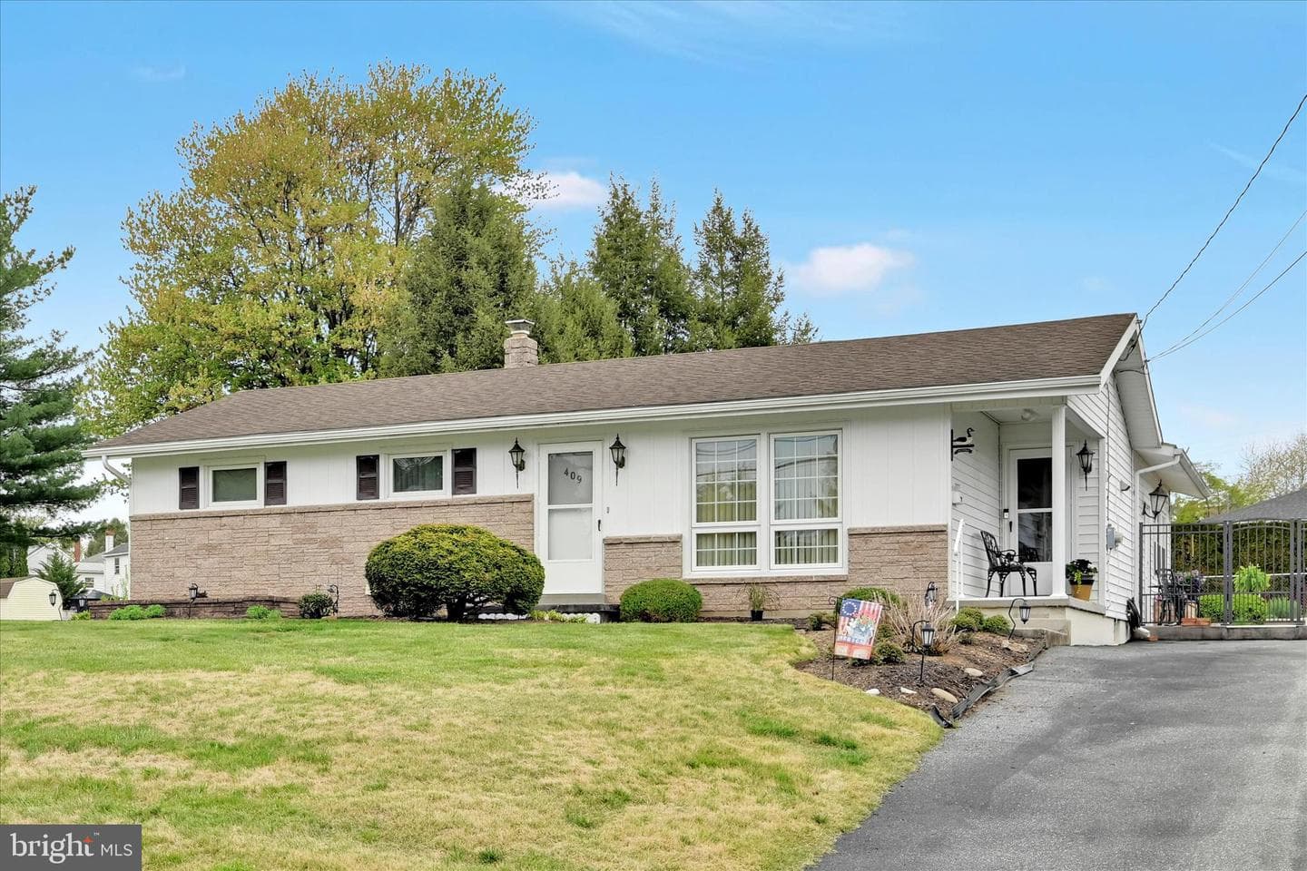 409 W Locust Street