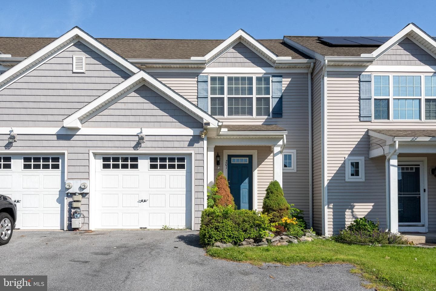 201 Wheatstone Lane