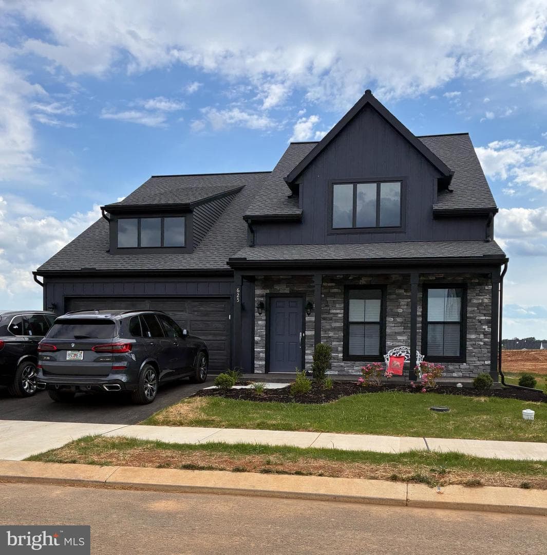 625 Pinnacle Ridge Drive