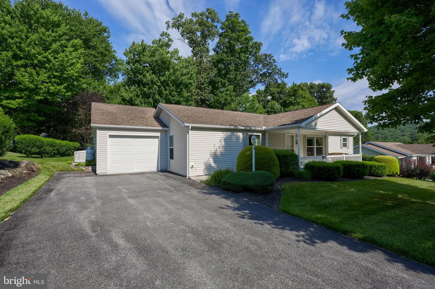 1037 Hemlock Circle