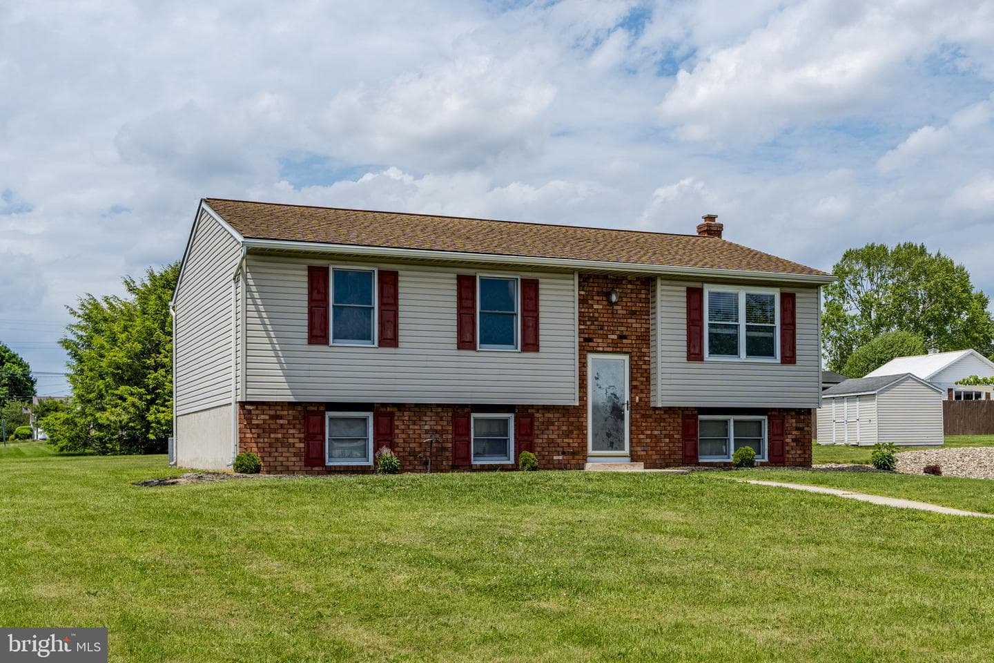 221 W Hamilton Avenue, Myerstown