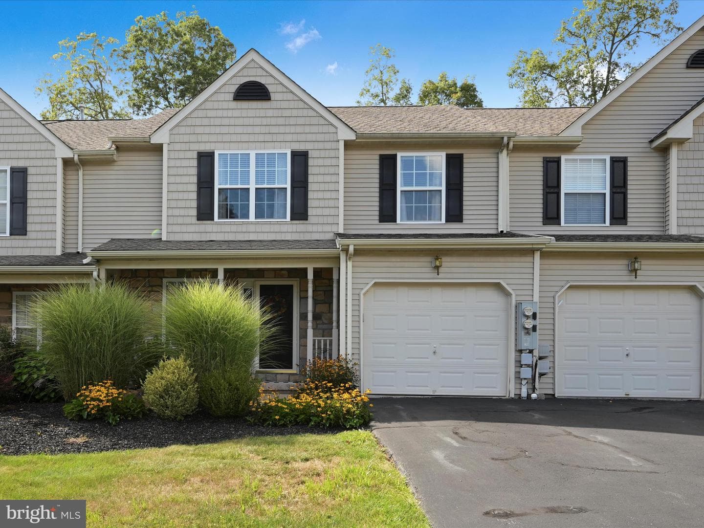 112 Fox Hollow Drive photo 1