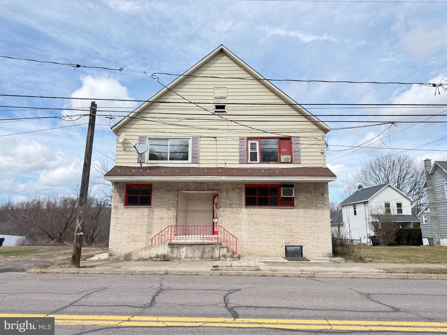 863 Main Street, Sugar Notch