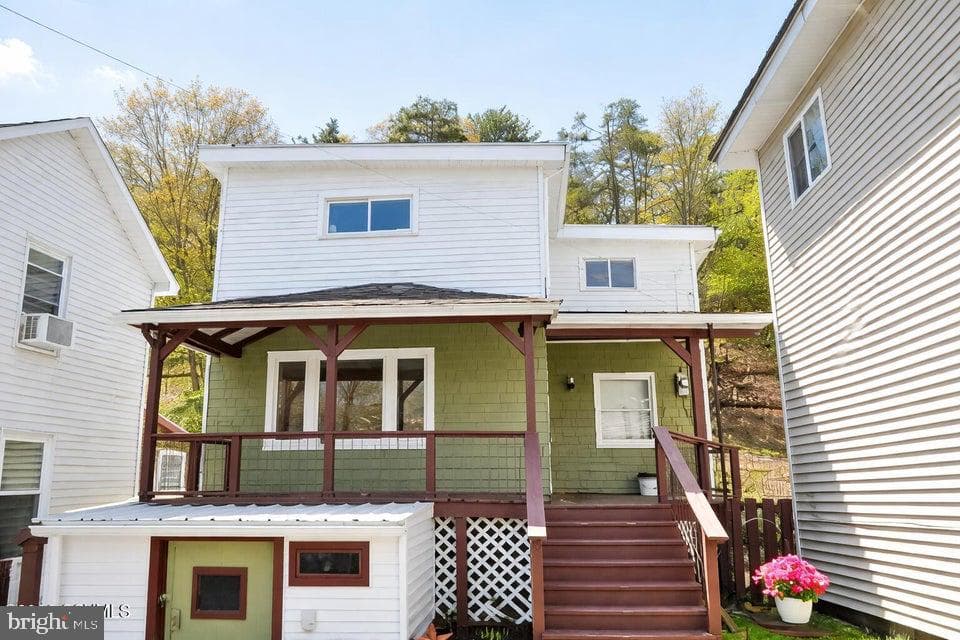 85 Grant Street photo 1