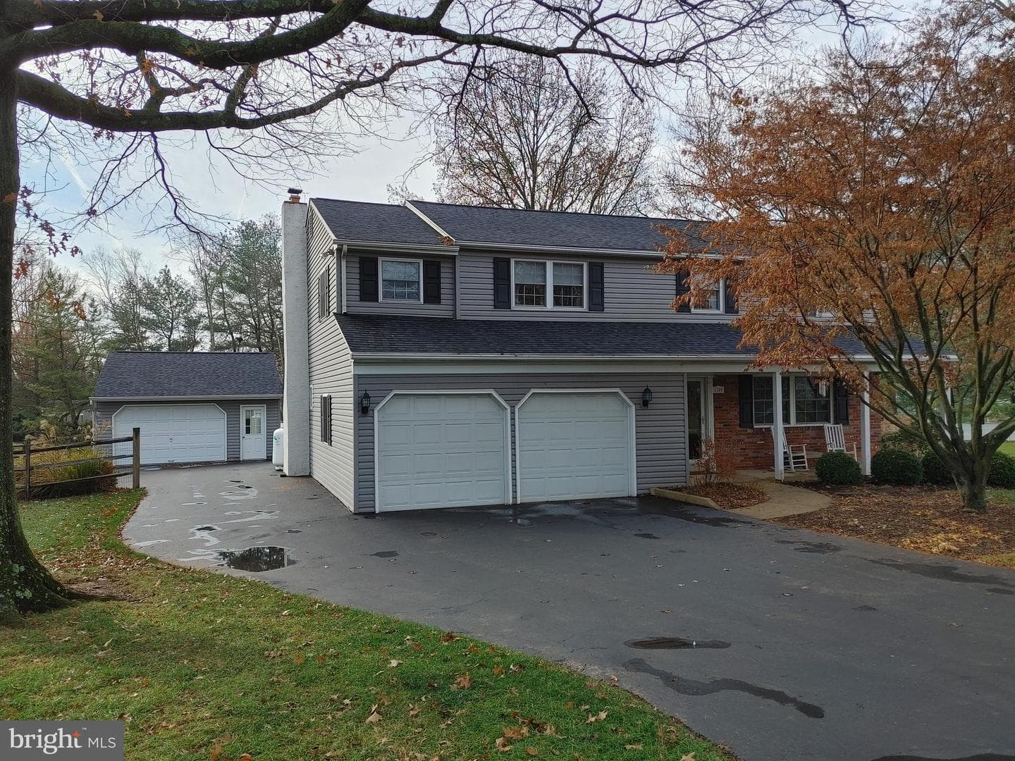 1150 Archer Lane photo 1