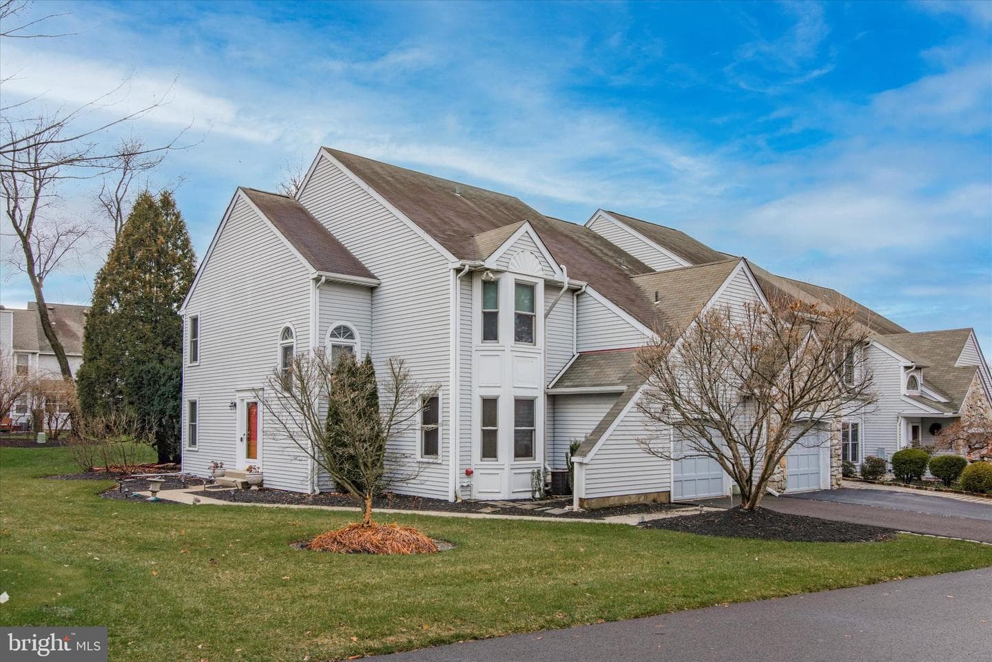 8 Sweetwater Circle photo 1
