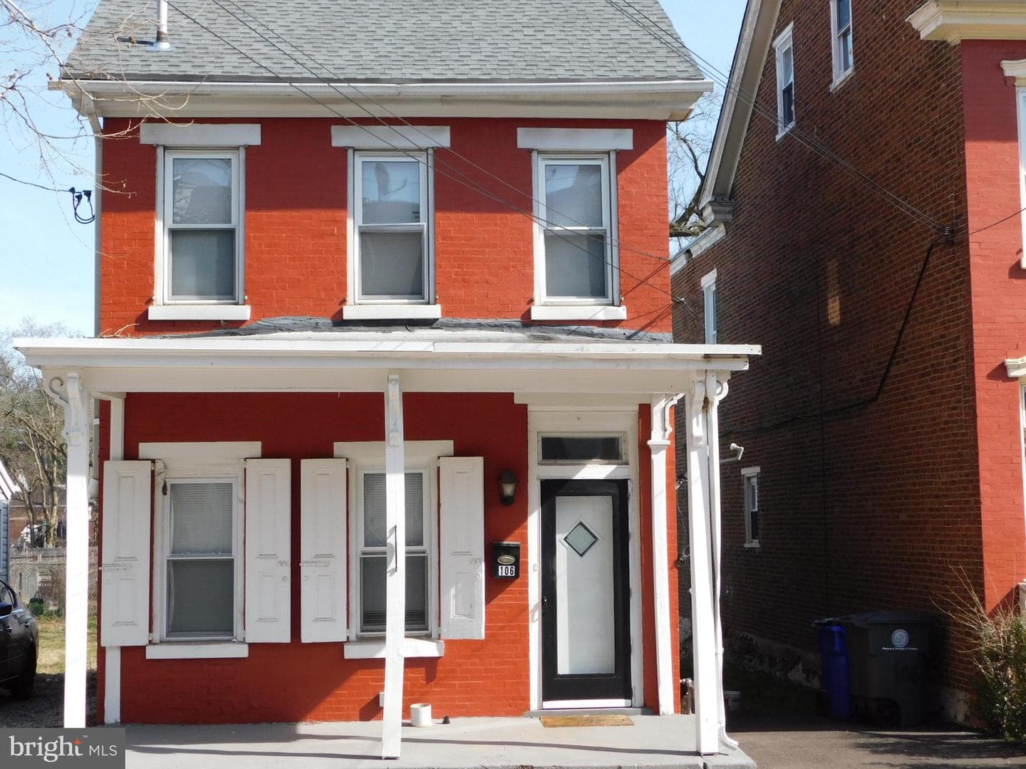 106 N Warren Street photo 1