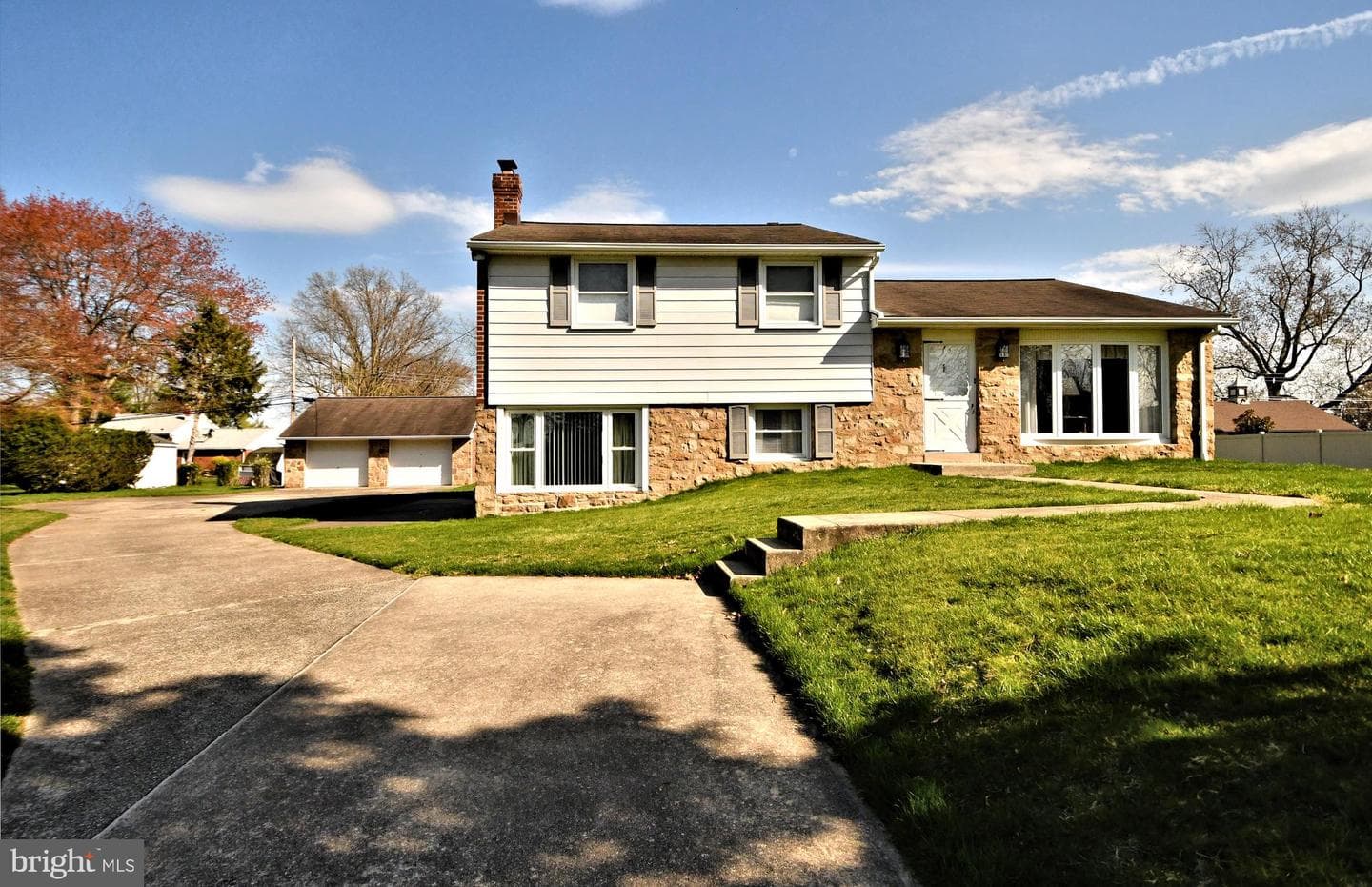 1394 Pine Street photo 1