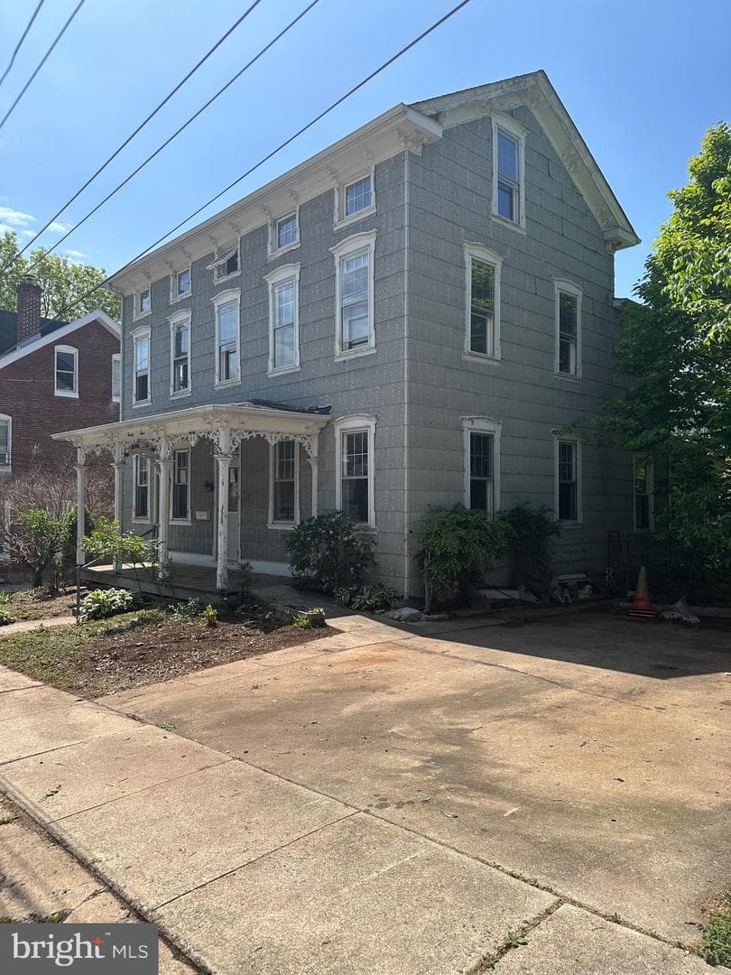 24 N 4th Avenue photo 1
