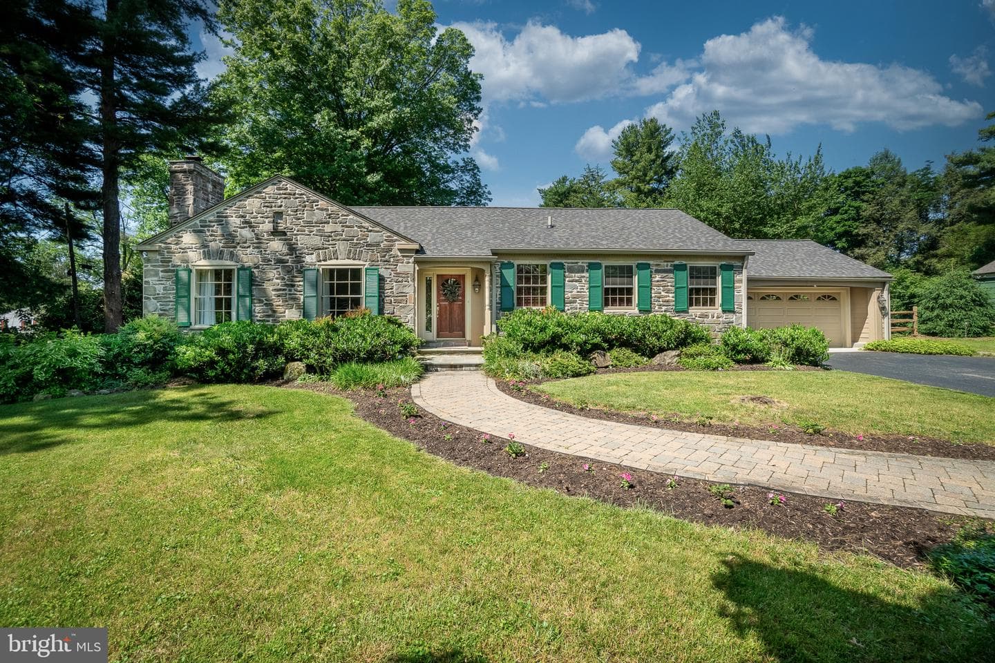 328 Conshohocken State photo 1