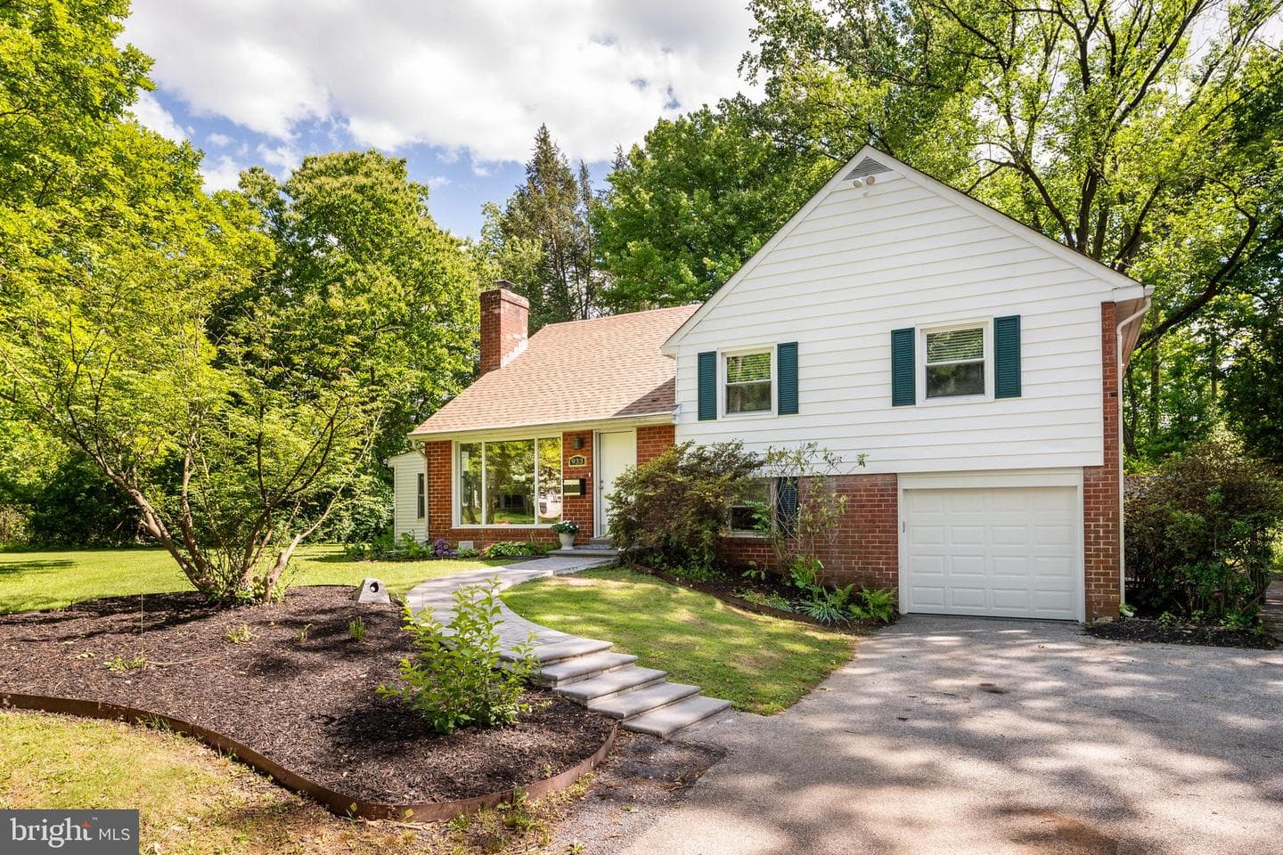 933 Mayberry Road photo 1