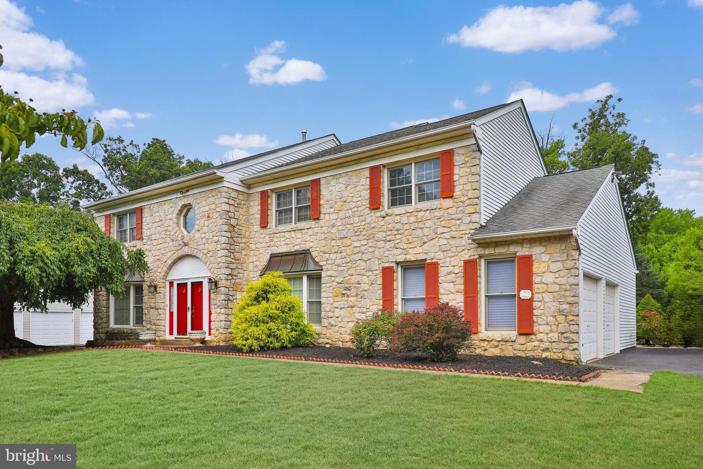 203 Steeplechase Drive photo 1