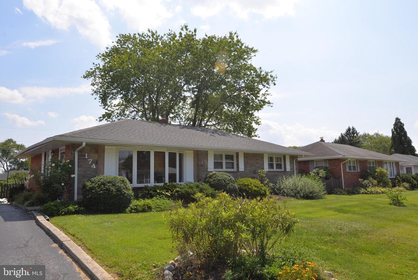 174 N Highland Avenue photo 1