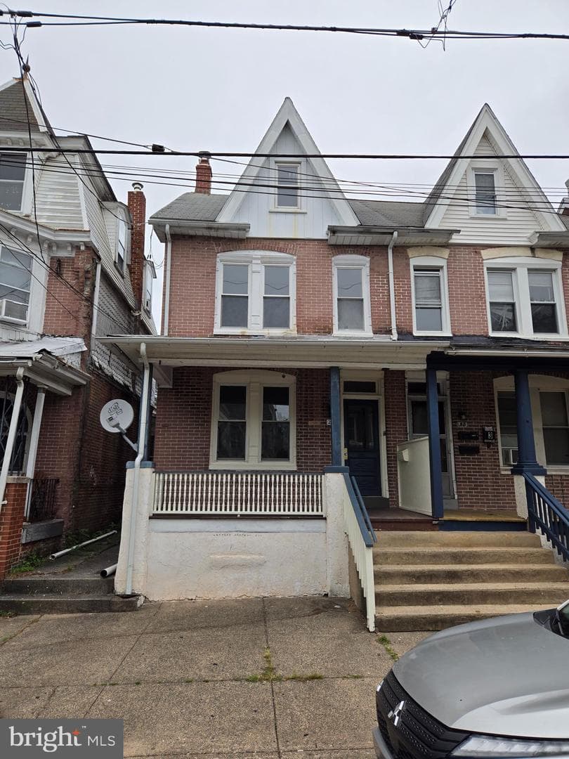 21 E 2nd Street photo 1