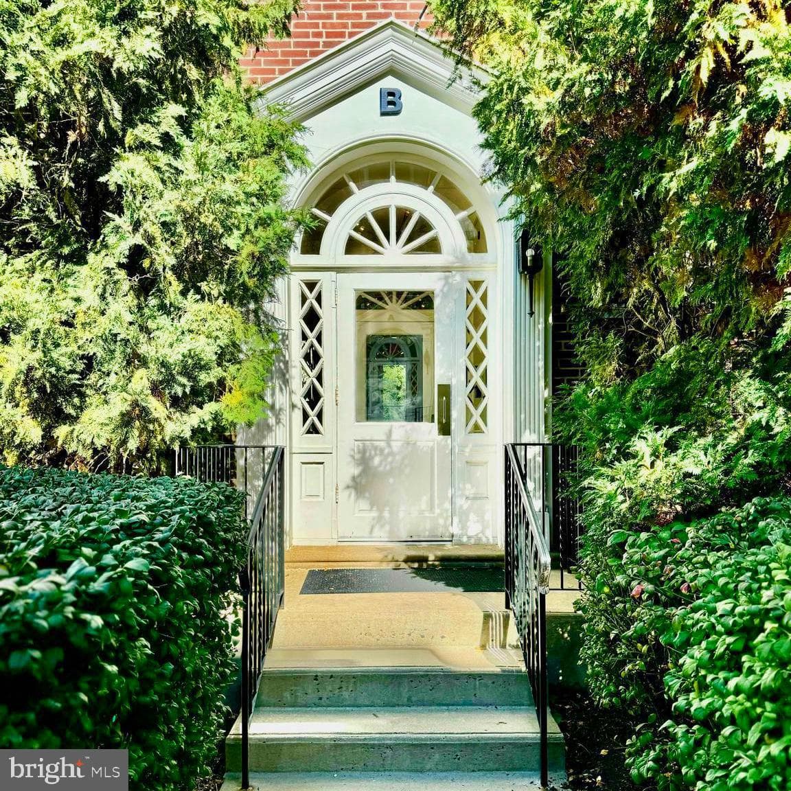 104 Woodside Road #b-202 photo 1