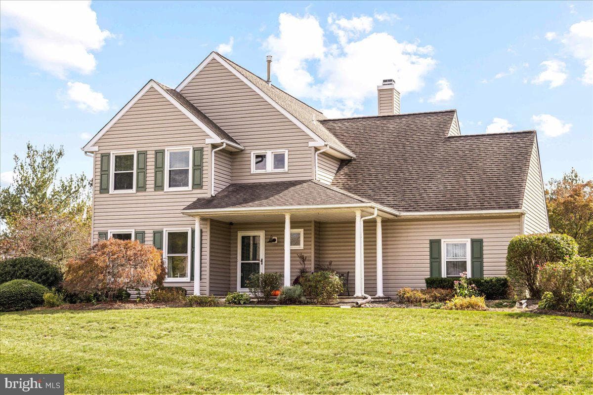 1370 Roberts Road photo 1