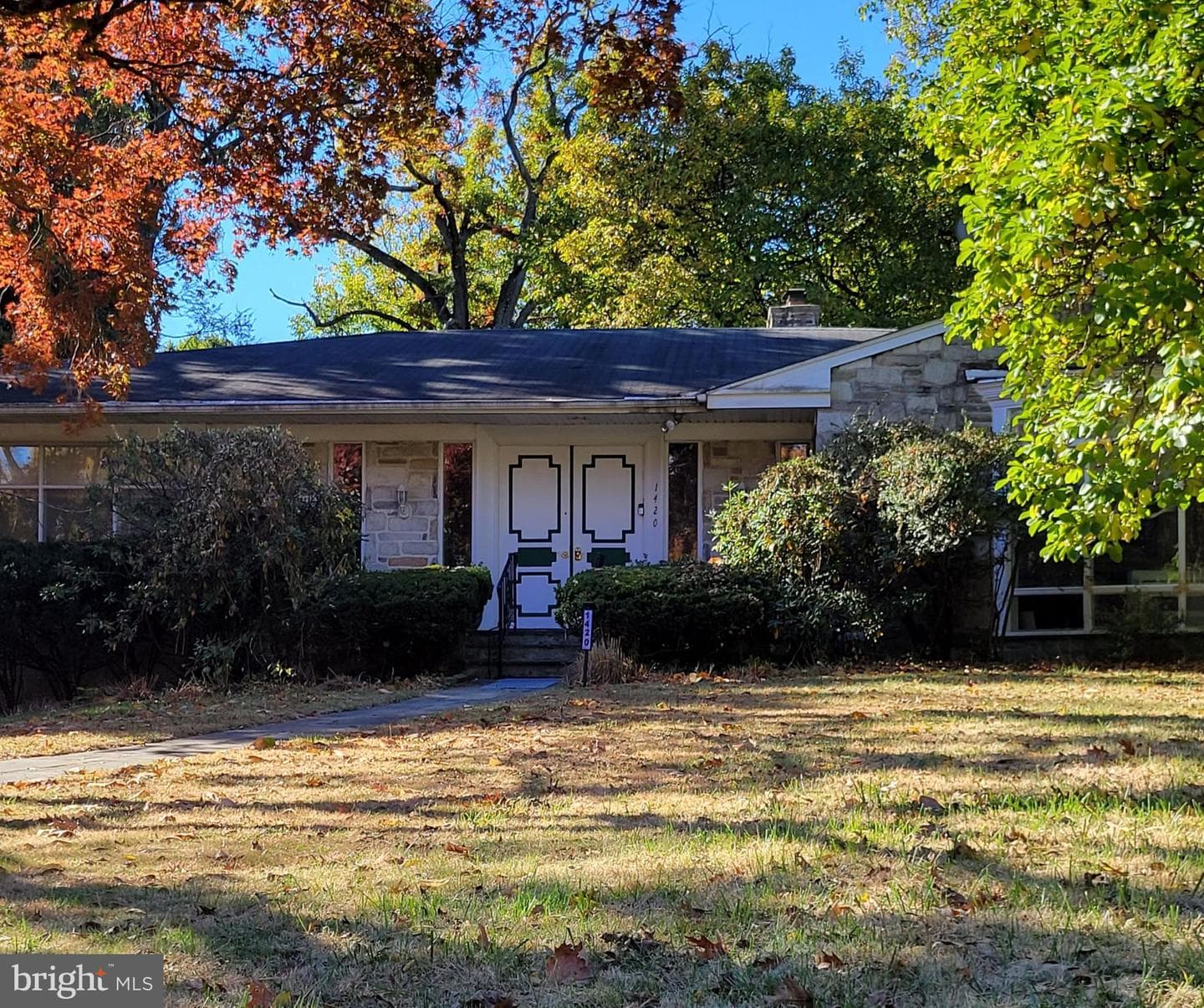 1420 Academy Lane photo 1