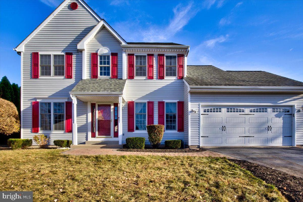 205 Bayberry Drive photo 1