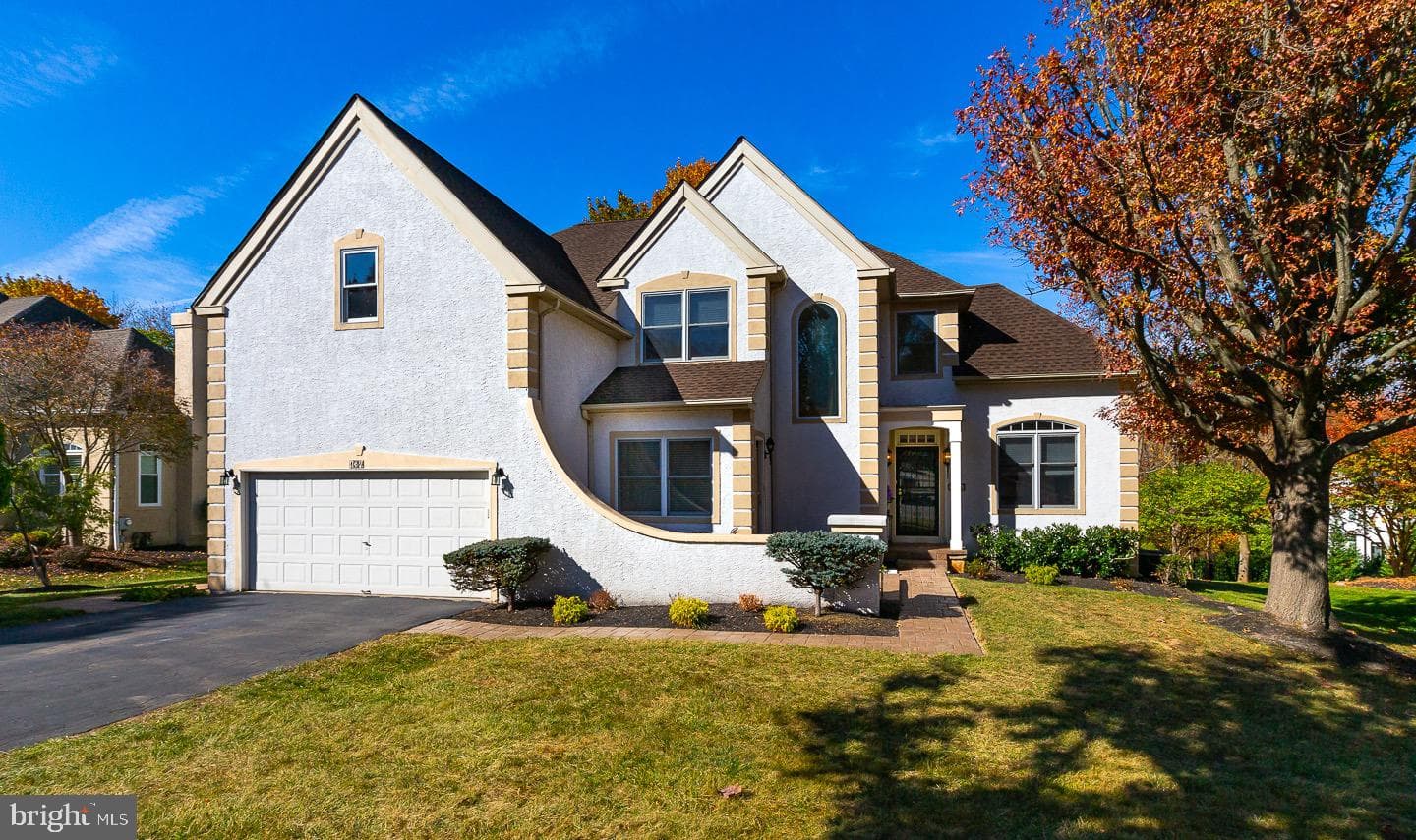 134 Chinaberry Drive photo 1