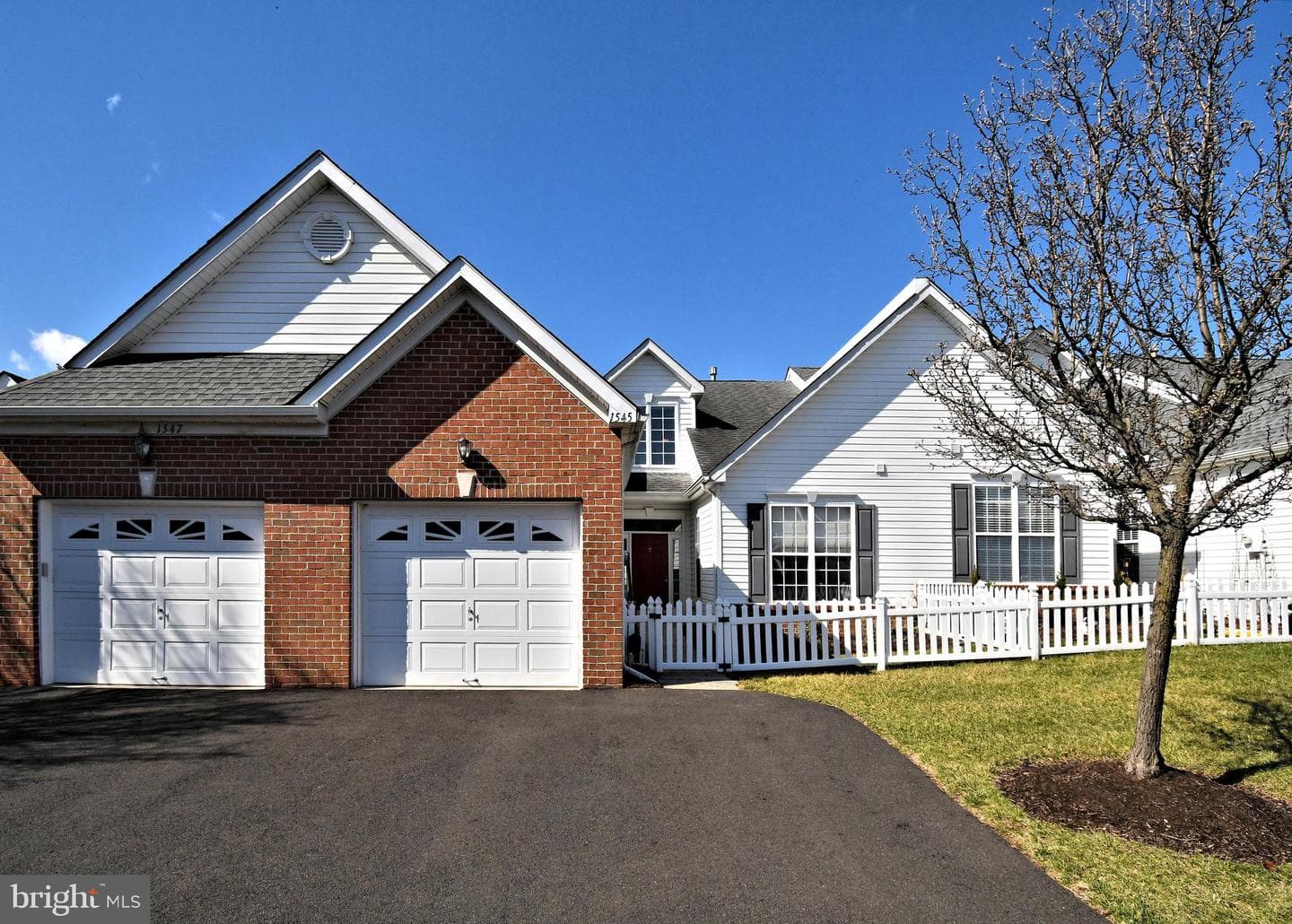 1545 Tarrington Way photo 1