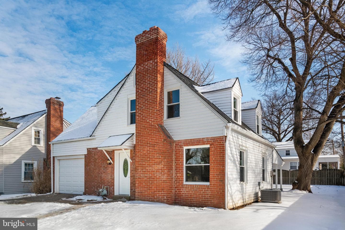 326 Lorraine Avenue photo 1