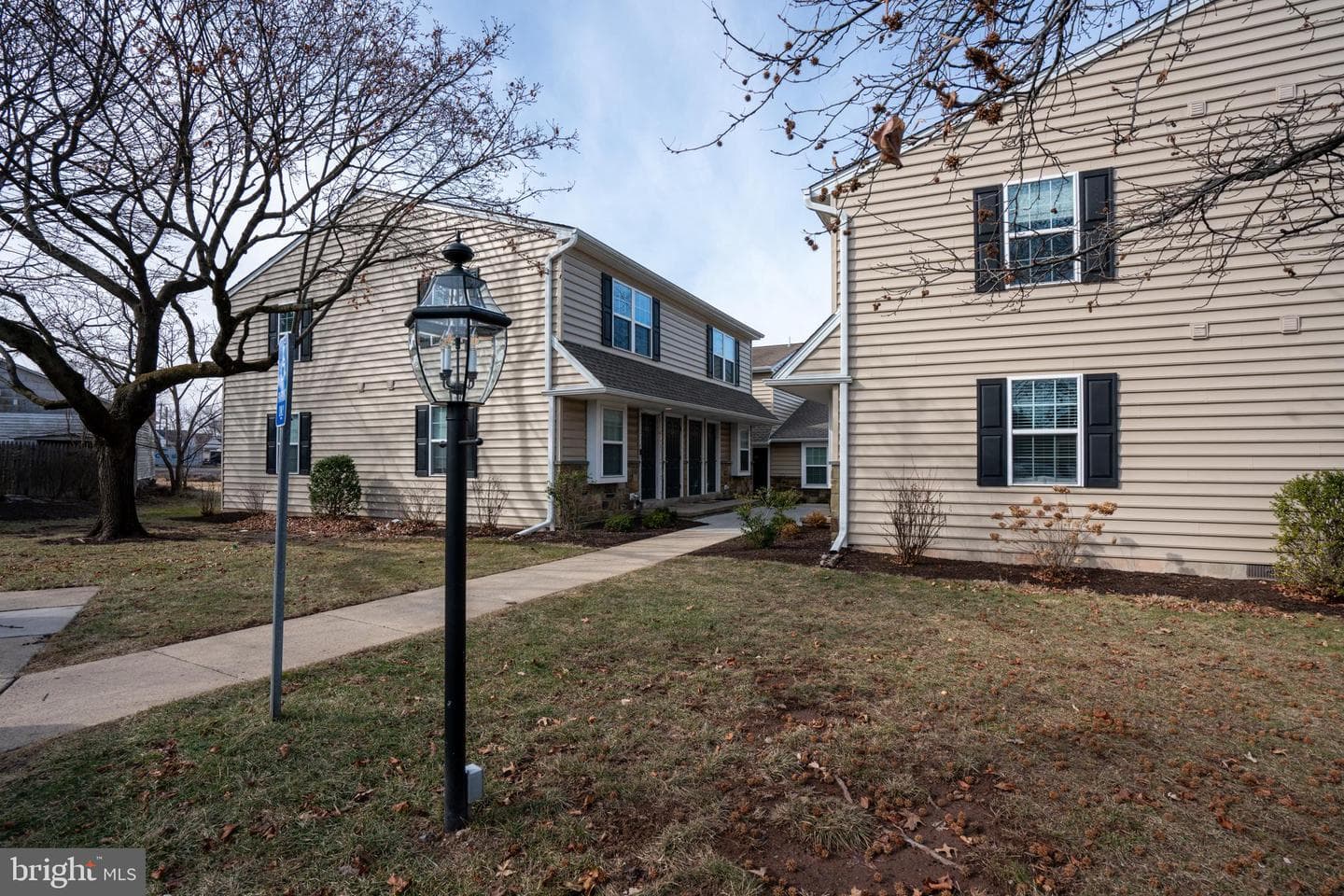 217 W Broad Street #14 photo 1