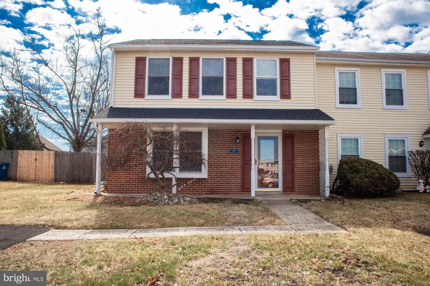122 Hunt Drive photo 1