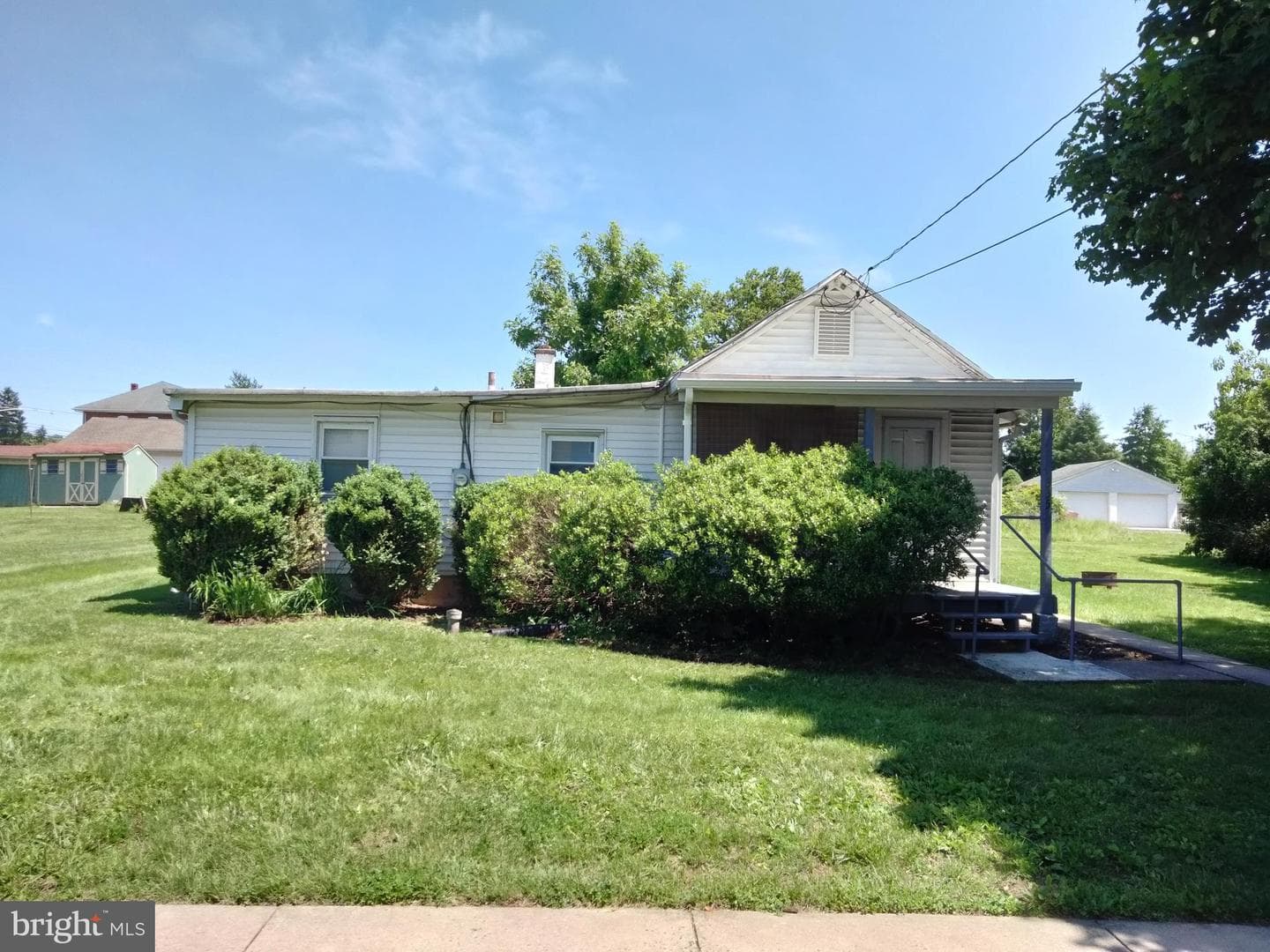 335 Ash Street photo 1