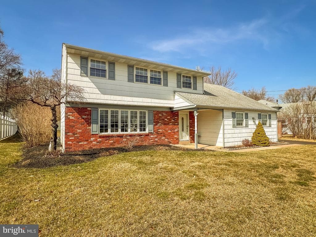 18 Maurice Lane photo 1
