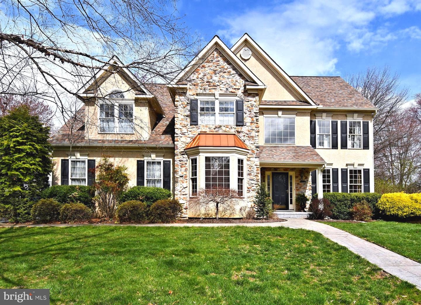 1329 Stoney River Drive photo 1