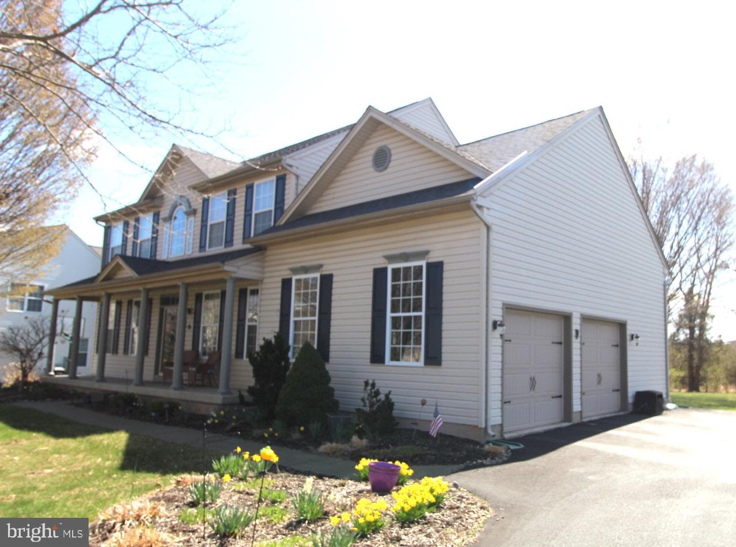 81 Bradford Drive photo 1