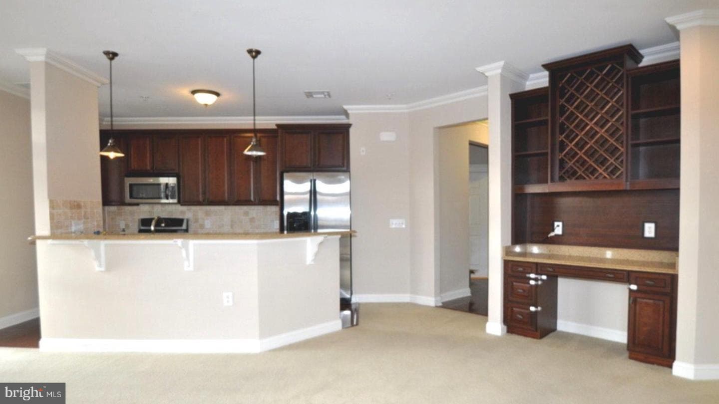 200 W Elm Street #1115 photo 1