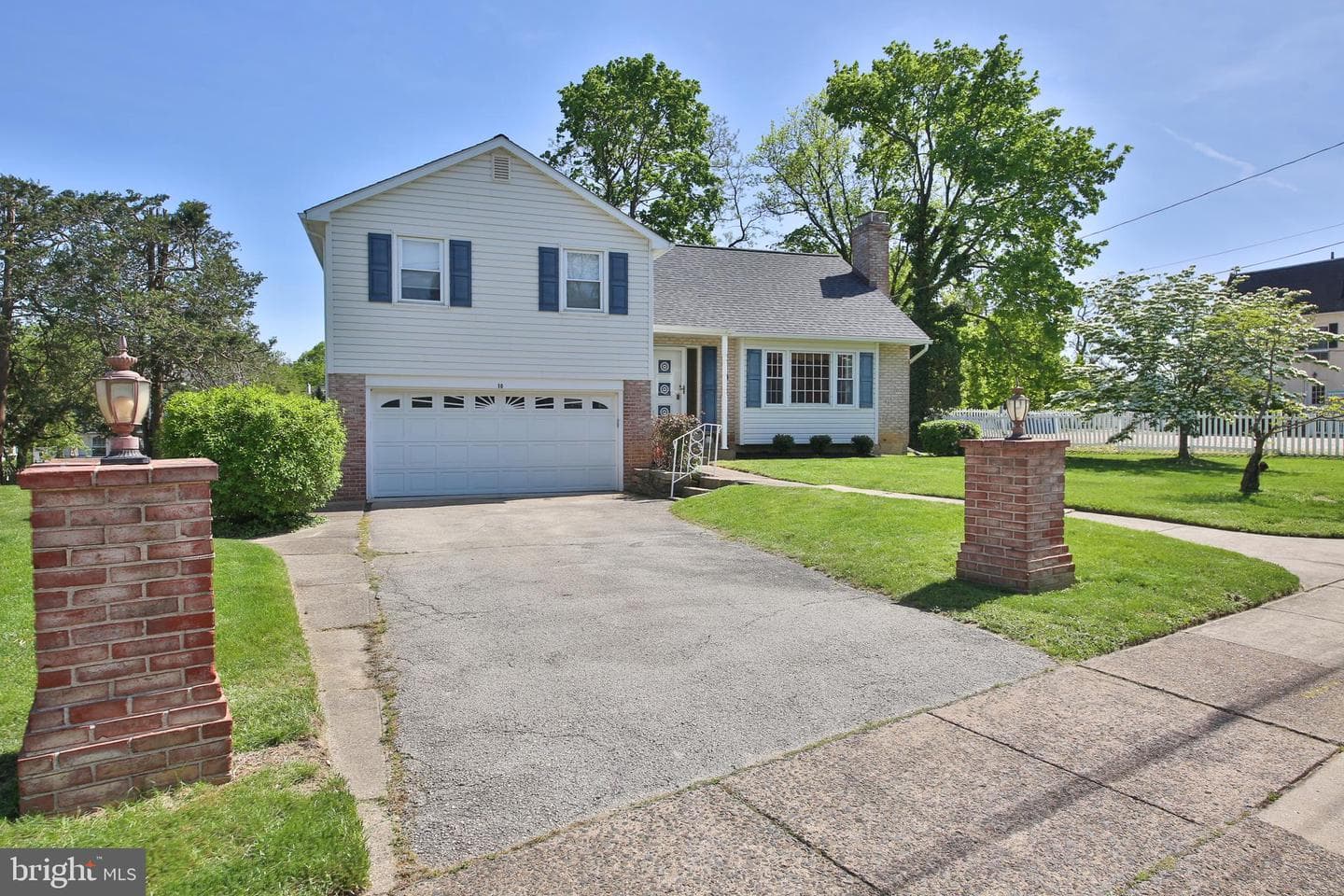 10 Glenn Circle photo 1