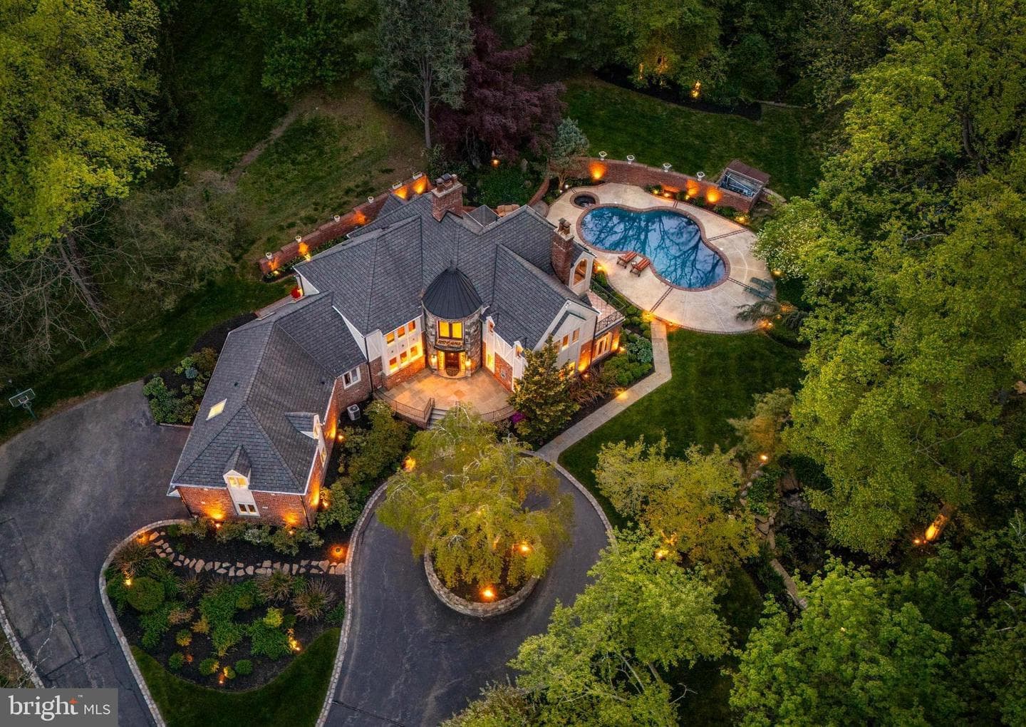1100 Green Valley Road photo 1
