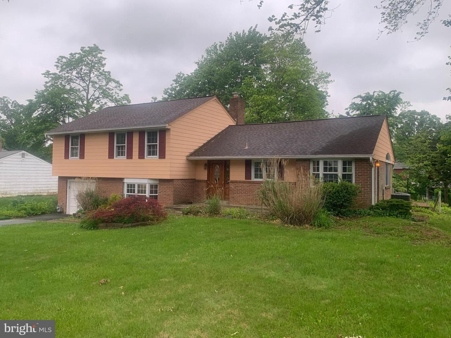 106 White Oak Road photo 1